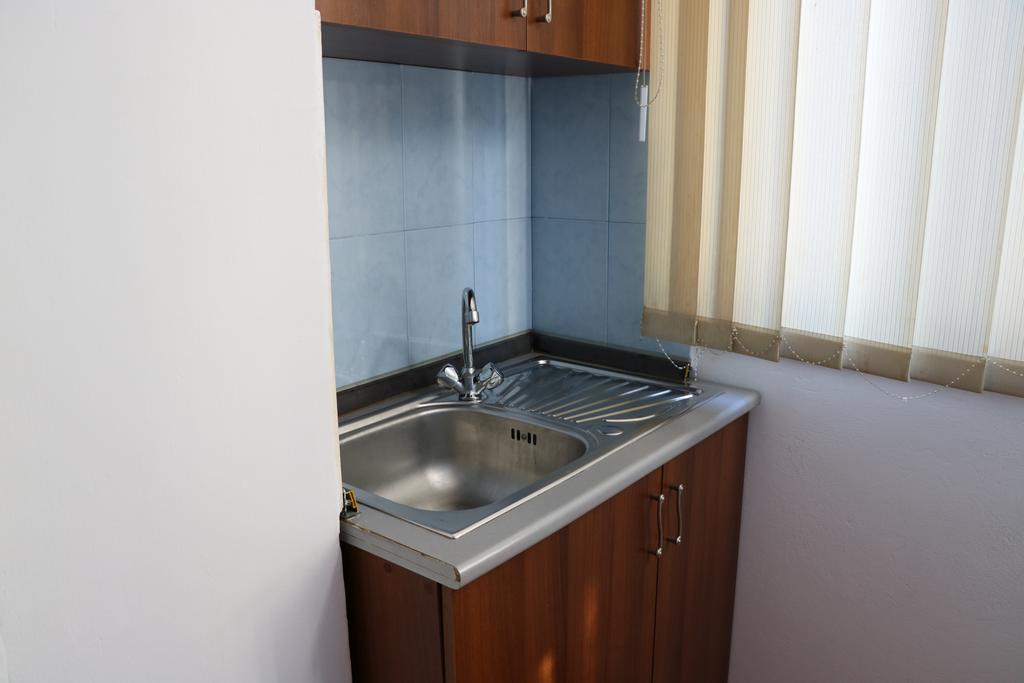 Arso Studio Тирана Экстерьер фото
